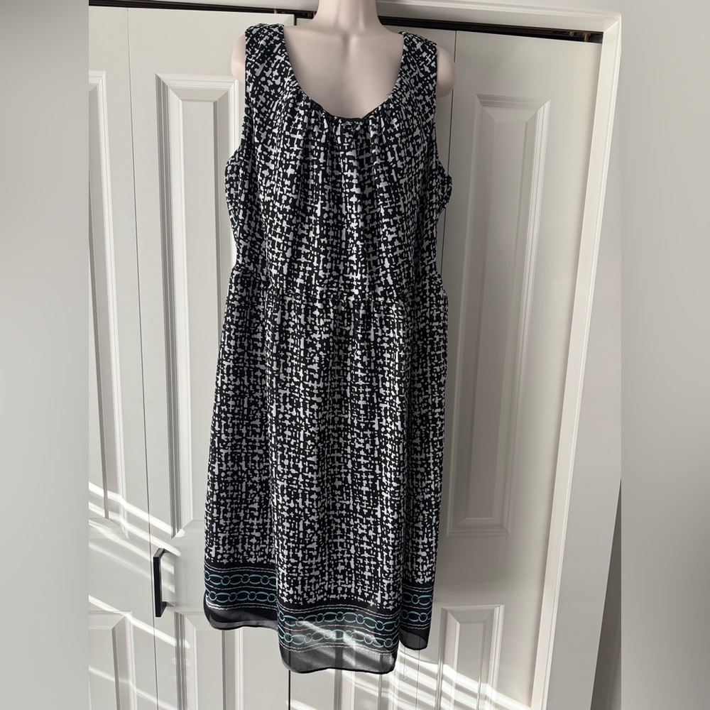 Dressbarn black white sleeveless midi dress 18W Easter spring